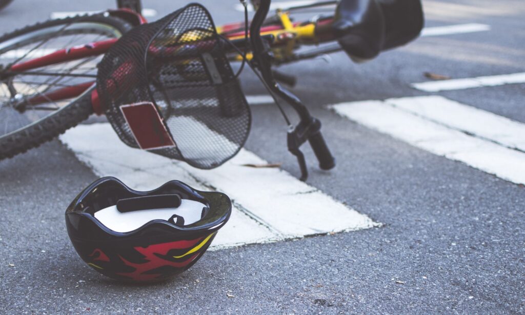 Seattle Bicycle Accident Leaves Cyclist Critically Injured in Green Lake